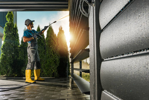 Best Pressure Washing Contractors  in Davis, CA