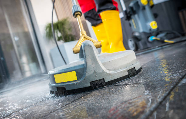 Best Commercial Pressure Washing  in Davis, CA